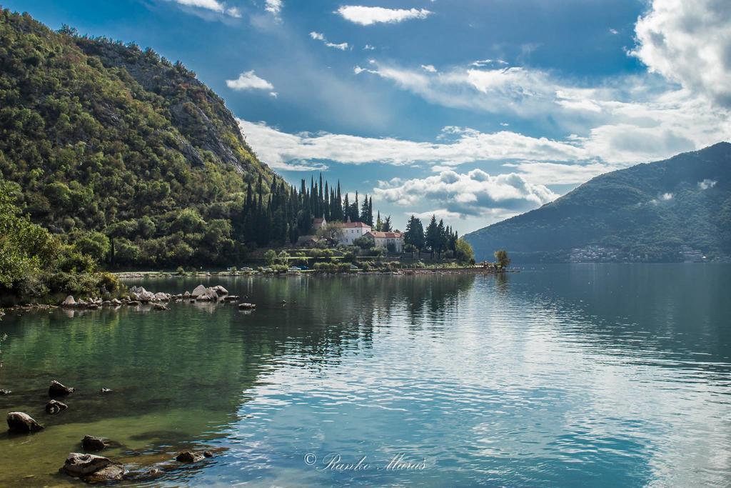 Apartments Montenegro Risan Cuckovic ภายนอก รูปภาพ