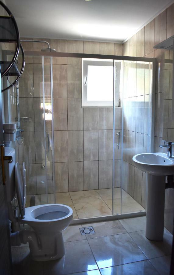 Apartments Montenegro Risan Cuckovic ภายนอก รูปภาพ