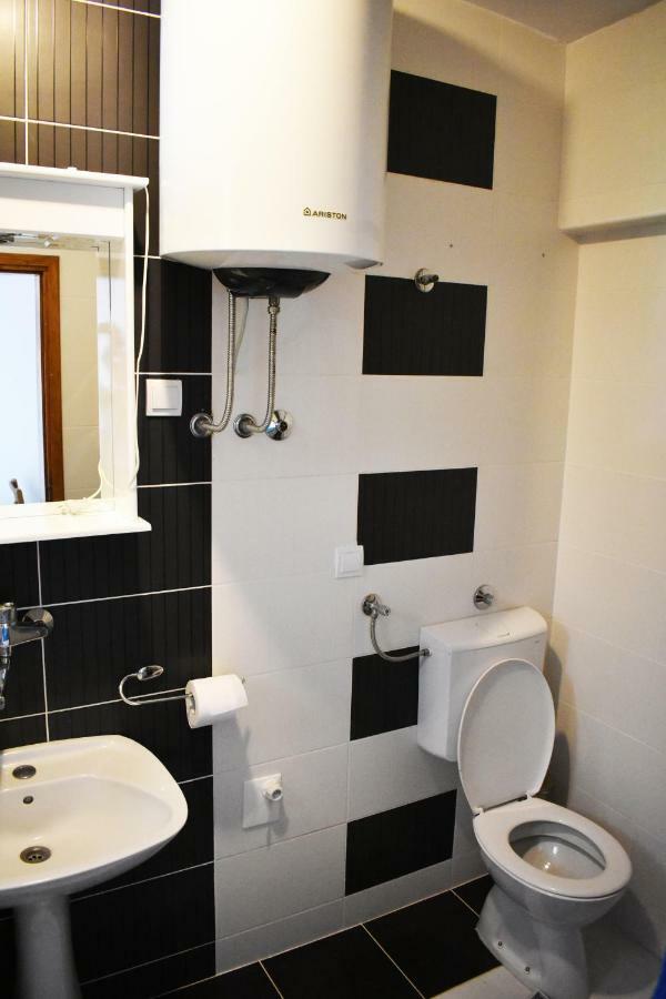 Apartments Montenegro Risan Cuckovic ภายนอก รูปภาพ